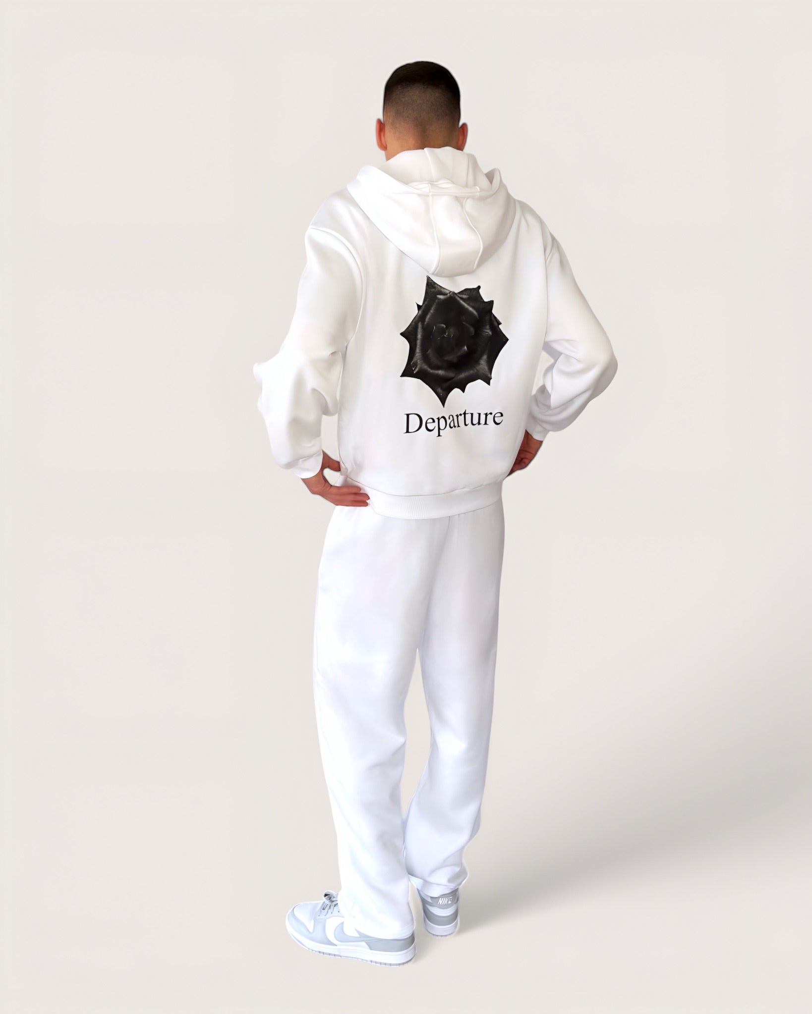 Weißer Zip Hoodie mit schwarzer Rose als großen Backprint und weißem Logostick vorne, Zip Hoodie von Spirit of Departure, Streetwear für Herren von Spirit of Departure, Zip Hoodie in white von der Black & White Roses Collection, dicker Stoff, high quality