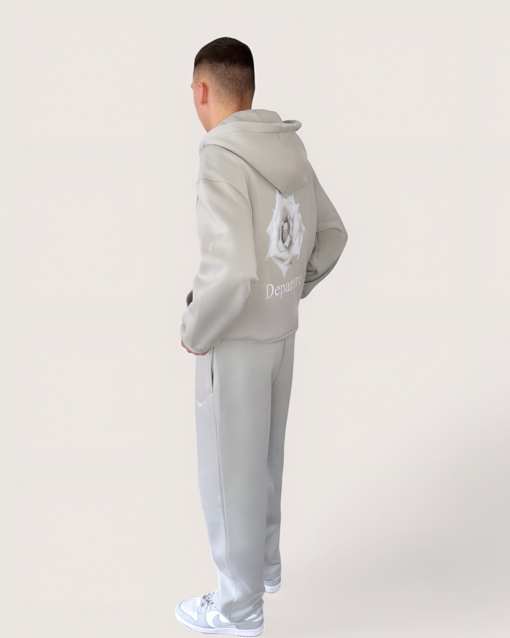 Hellgrauer Zip Hoodie mit weißer Rose als großen Backprint und weißem Logostick vorne, Zip Hoodie von Spirit of Departure, Streetwear für Herren von Spirit of Departure, Zip Hoodie in Light Grey von der Black & White Roses Collection, dicker Stoff, high quality