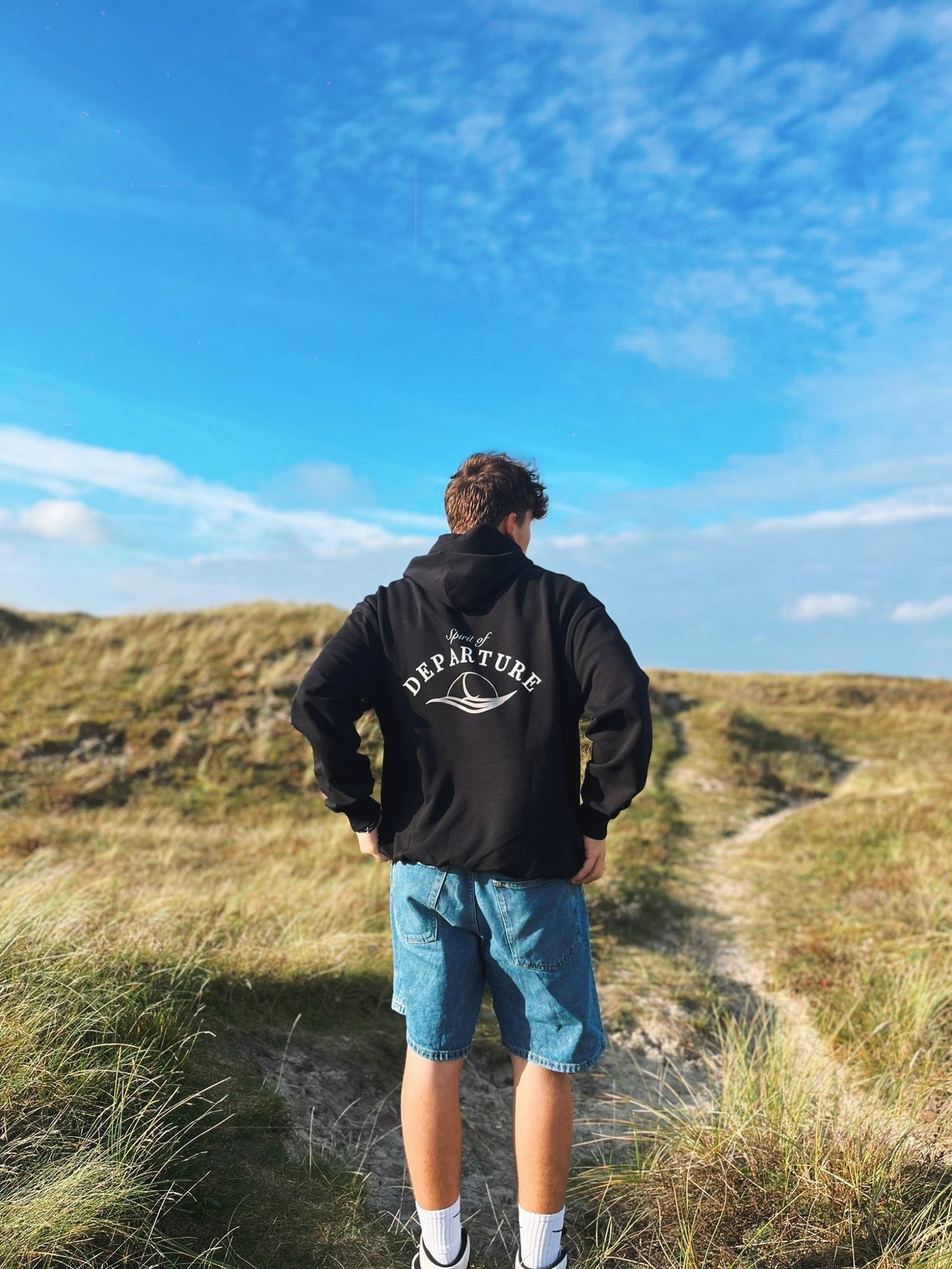 Hoodies für Männer Herren in Black schwarz mit Backprint, Streetwear für Herren Spirit of Departure