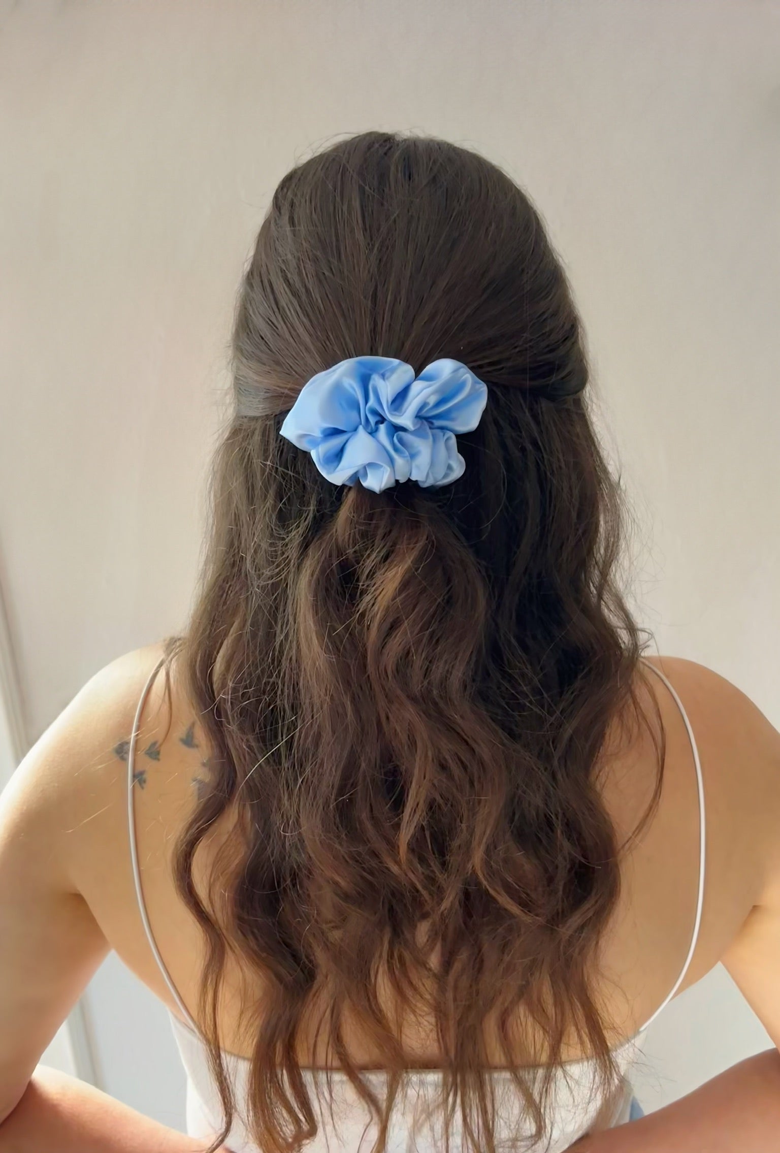 MIDI SILK SCRUNCHIES