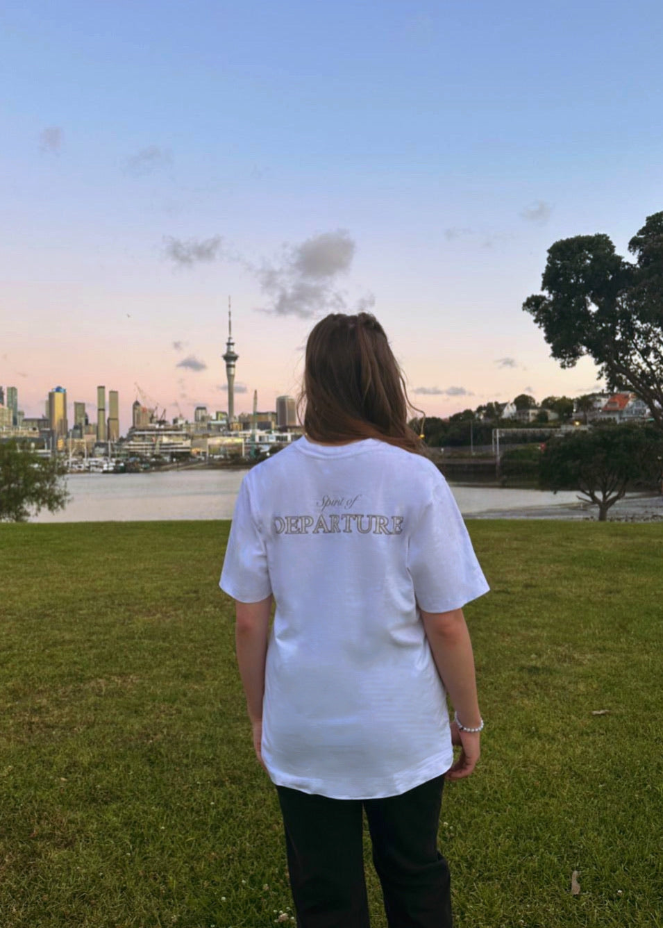 T-Shirt weiß Damen TEE White Women Backprint Spirit of Departure Streetwear 